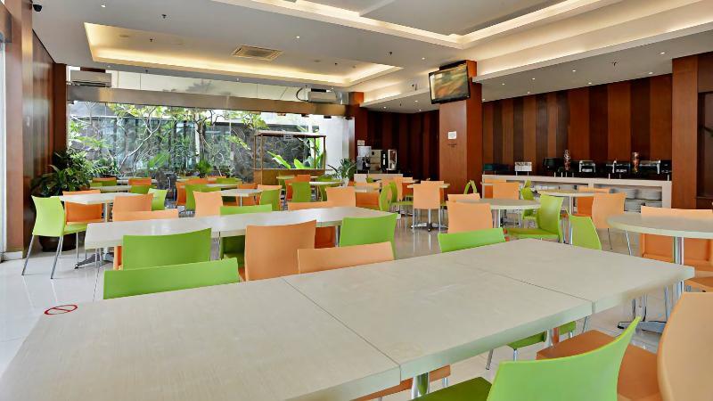 V Hotel Tebet Jakarta Exterior foto